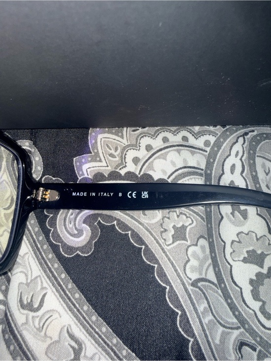 CHANEL Oversized Glasses main image 5